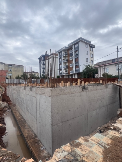 Metro Kent Evleri Bodrum Kat Kolon ve Perde Duvar Kalıp Çalışmaları
