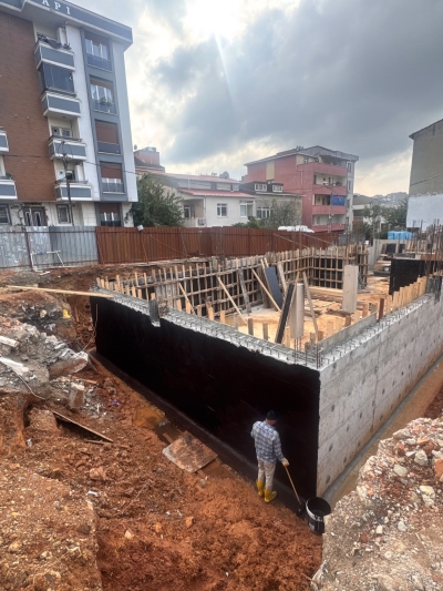 Metro Kent Evleri Bodrum Kat Betonarme İmalatları ve Su Yalıtım Çalışmaları